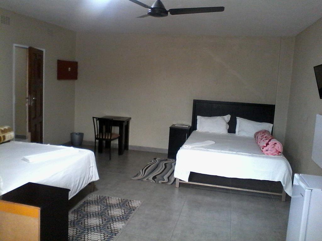 Chisam Guest Lodge Pty Ltd Johannesburg Room photo